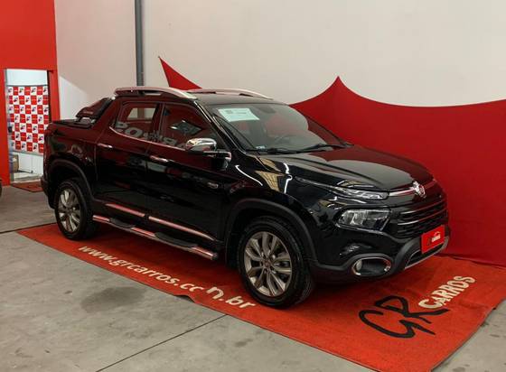 FIAT TORO 2.0 16V TURBO DIESEL RANCH 4WD AT9 FIAT TORO 2.0 16V TURBO DIESEL RANCH 4WD AT9